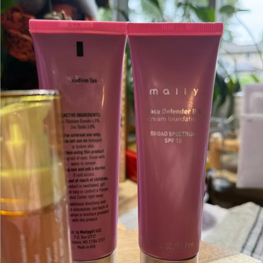 Mally Beauty Face Defender BB Cream - Tan and Medium Tan - Picture 4 of 5